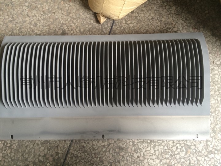 玻纤拉丝过线板